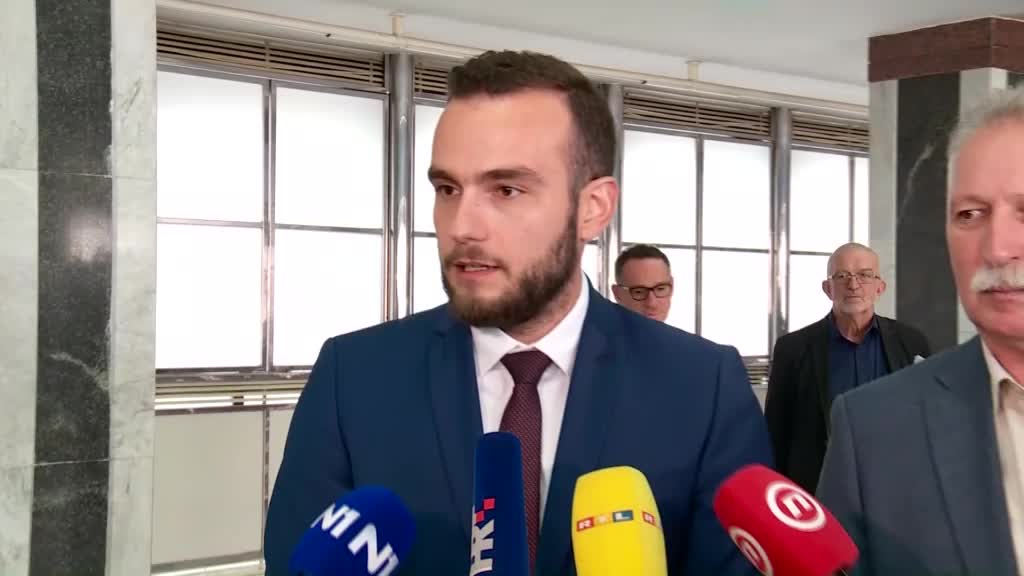 Aladrović o postupku mirenja između sindikata u školstvu i Vlade