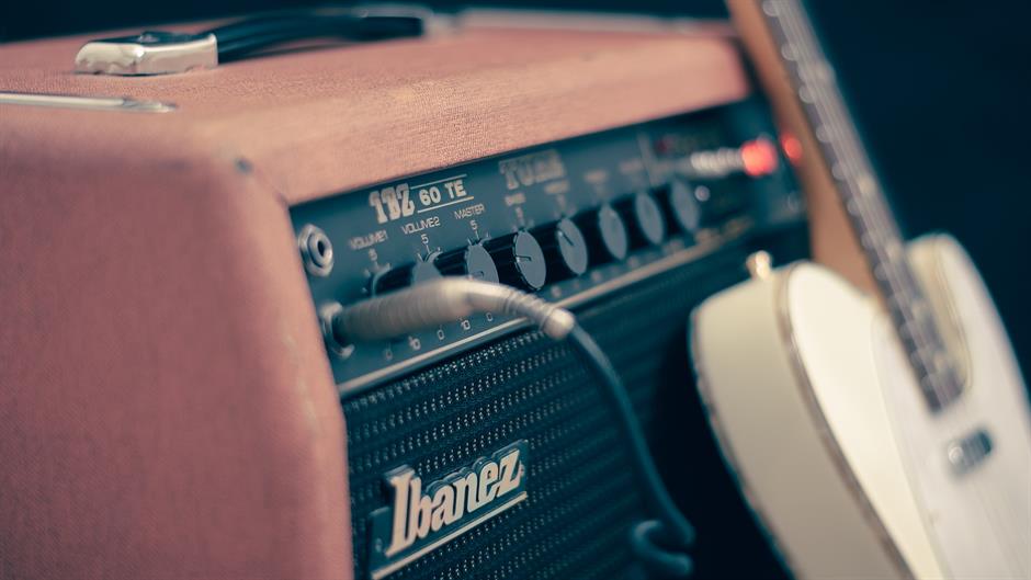 amplifier-768536_1920