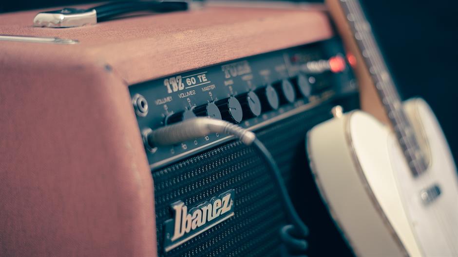 amplifier-768536_1920