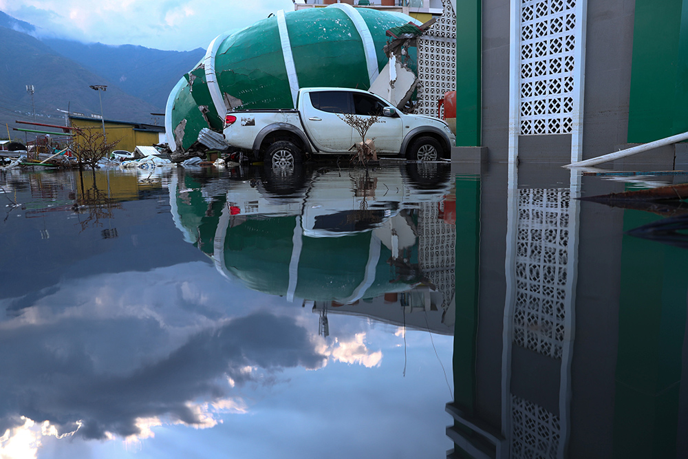 ATHIT PERAWONGMETHA (7)