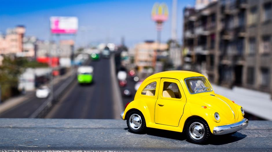 automobile-3280033_1920