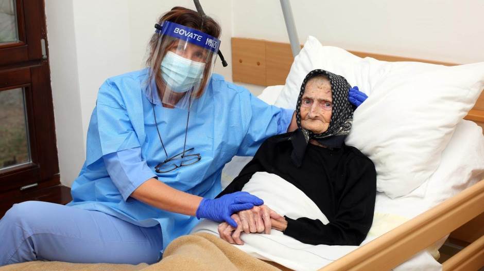 baka preboljela koronu - karlovac