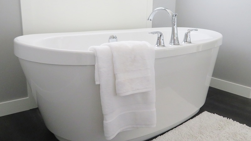 bathtub-2485957_960_720