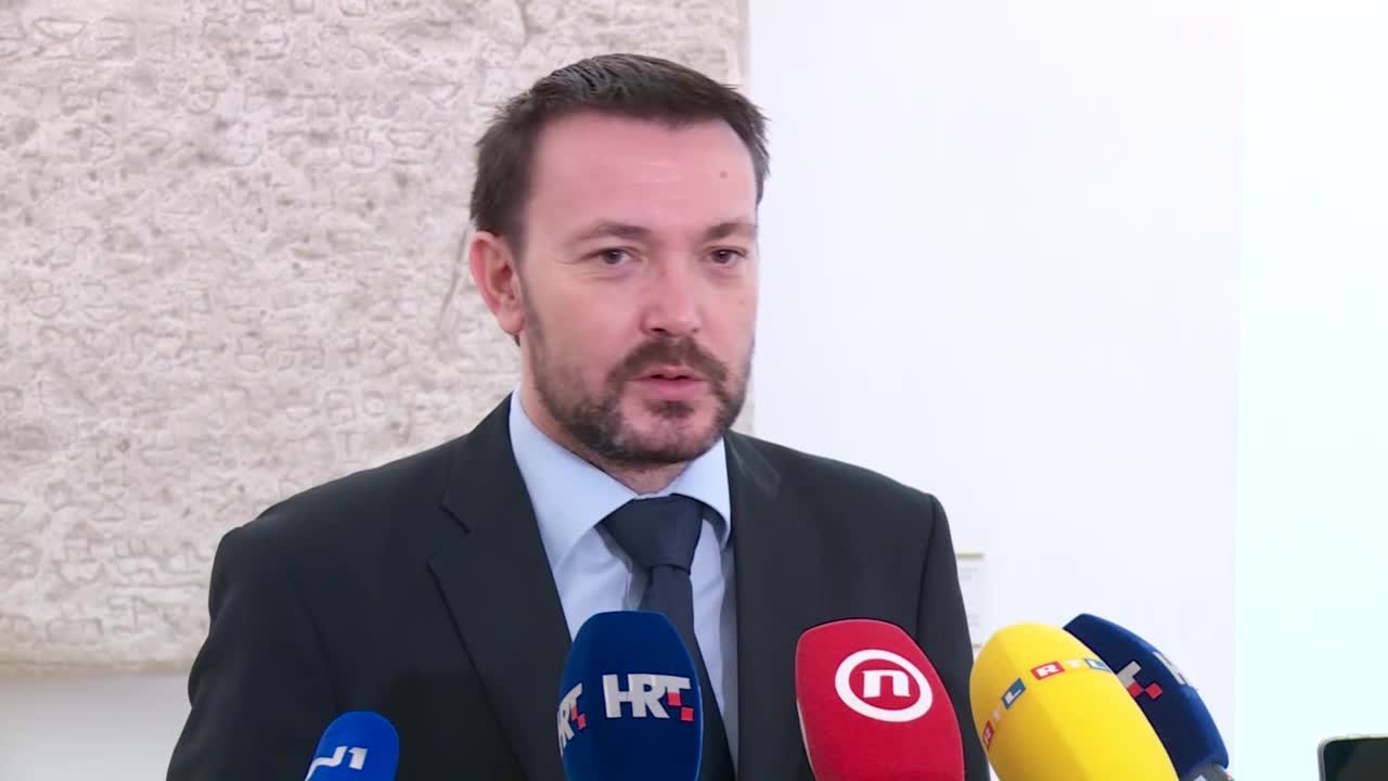 Bauk:Zbog zaraženog Vidovića u samoizolaciji SDP-ovci Vukas i Jakšić