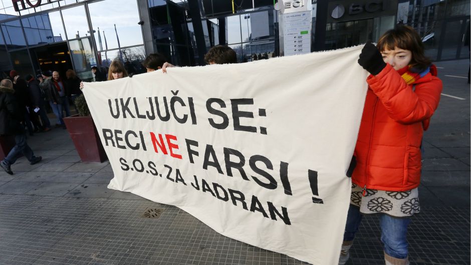 BeFunky_agencija_ugljikovodik7-270115