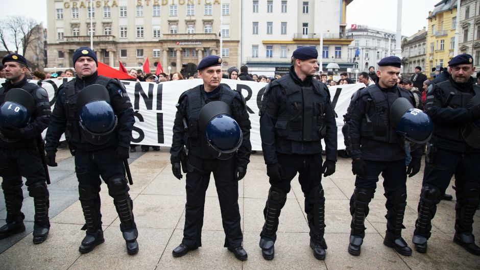 BeFunky_antifasisti15-280215