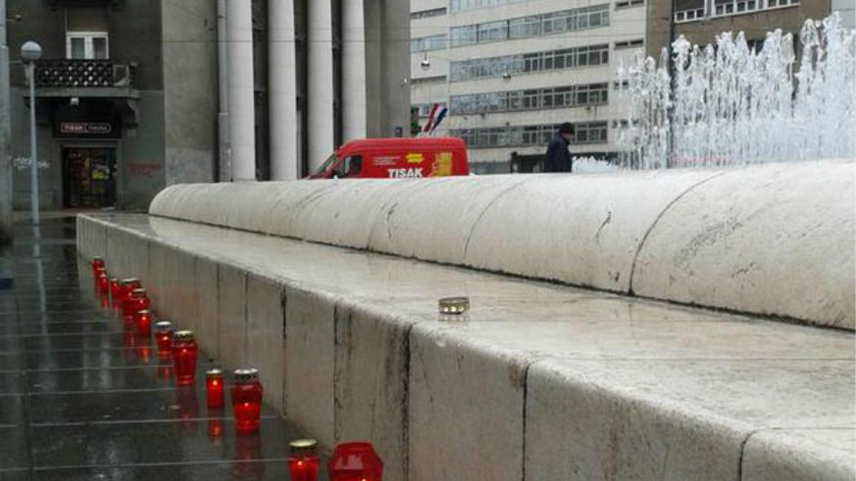 BeFunky_B8BtHC_CIAAmRfG