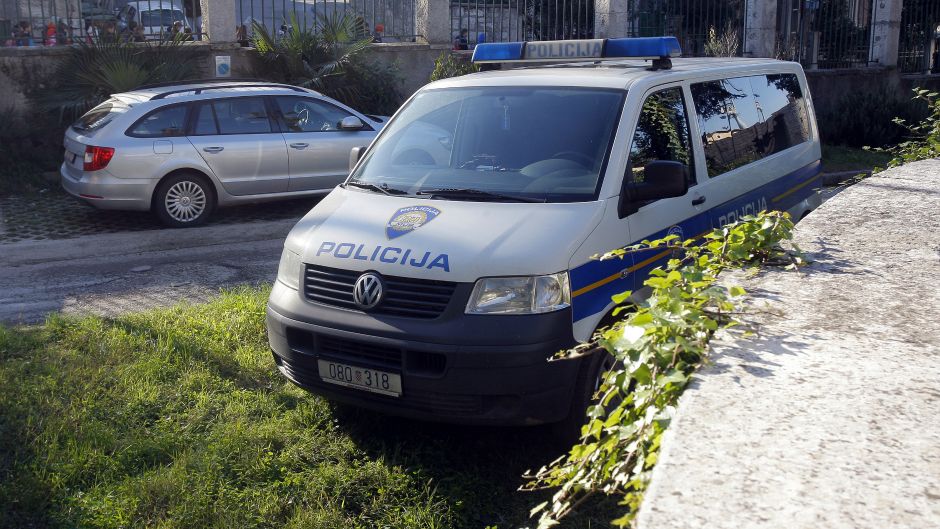 BeFunky_policija_parkiranje4-091214