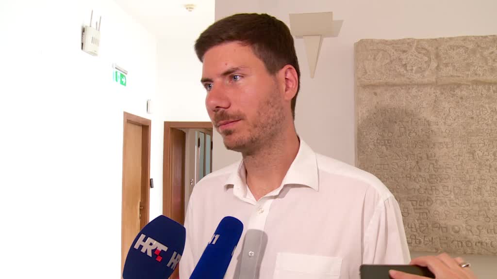 Beljak zvao Pernara u klub HSS-a