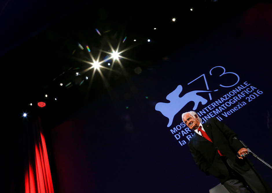 REUTERS/Alessandro Bianchi