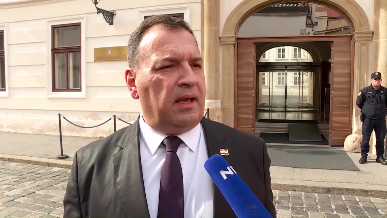 Beroš: S velikim oprezom pratimo zbivanja u Italiji