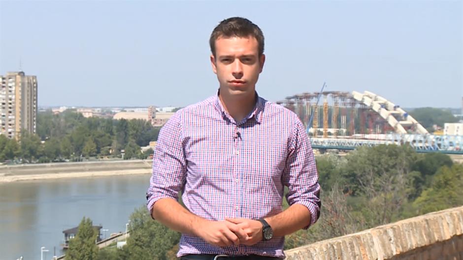 BG-BIZNIS FORUM LKL-1400-MND(20150902-131831780).mxf.Still001