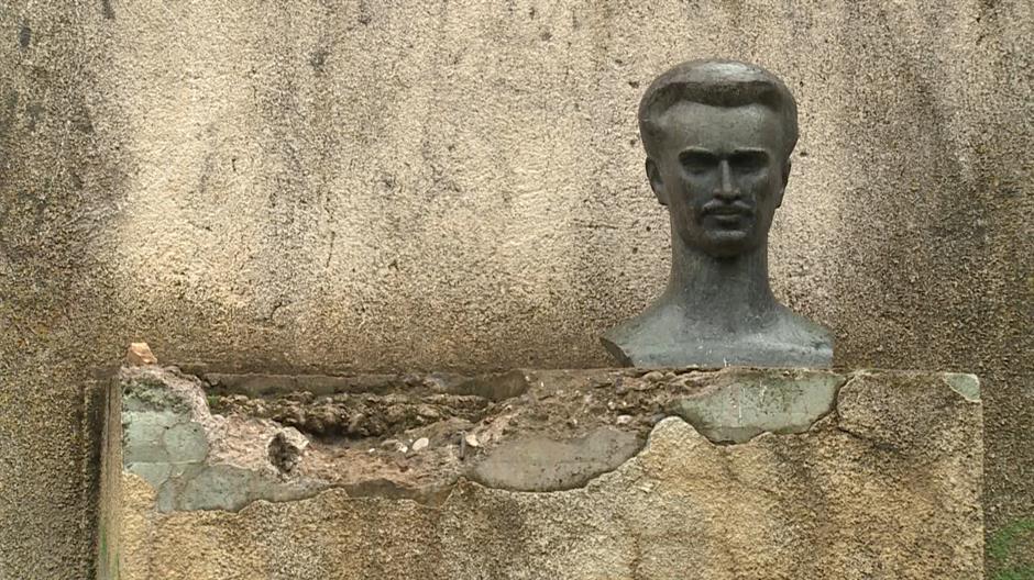 BG-BORO I RAMIZ PKG-19-MND(20160920-185343480).mxf.Still002