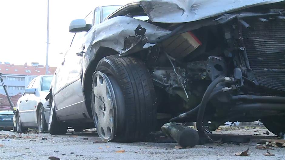 bg-kadrovi auto-291216-grb-wmt.Still003