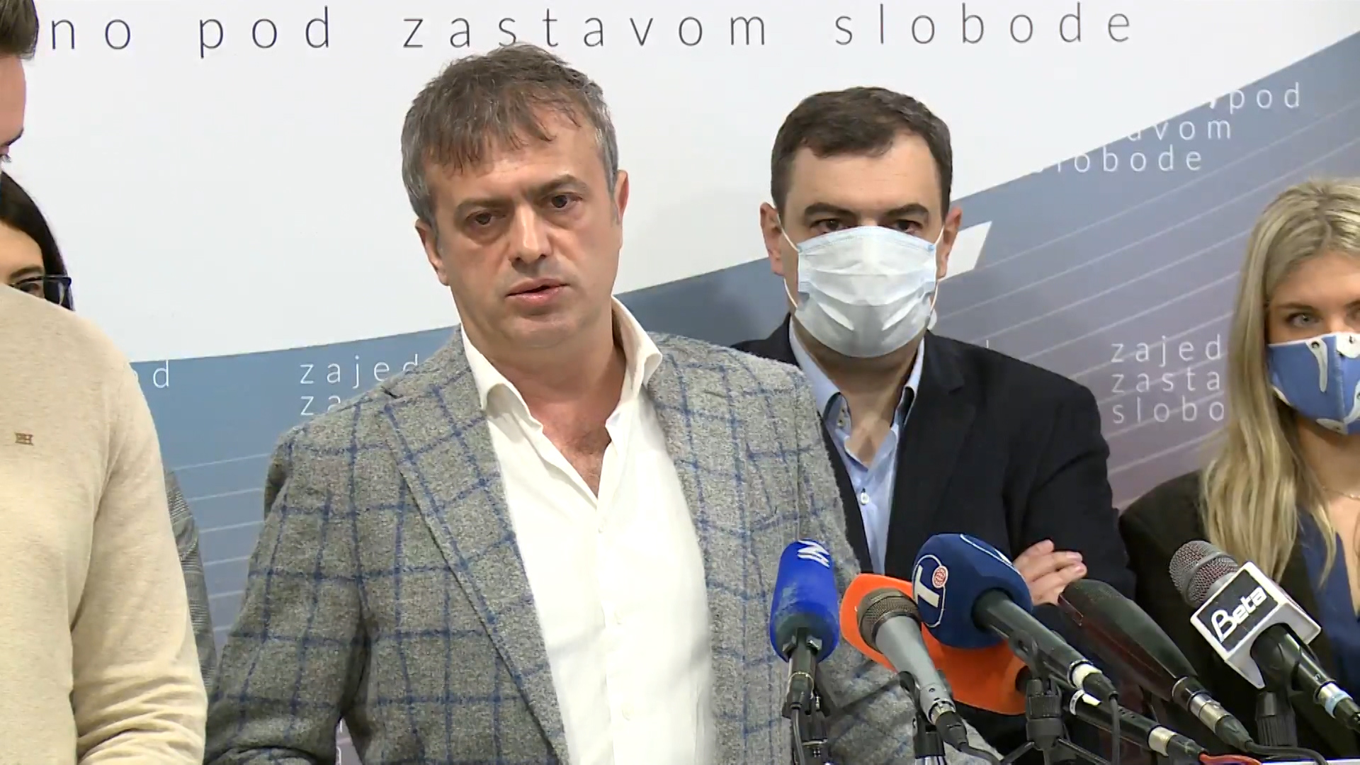 bg-live 4-1145-080520.12_18_23_03.Still001