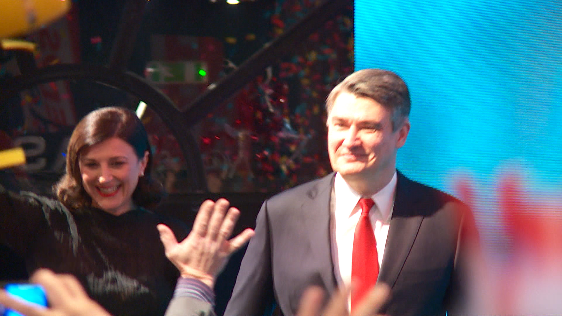 BG-MILANOVIC REAX PKG-060120-MMS(20200106-165325944).mxf.00_00_02_21.Still001