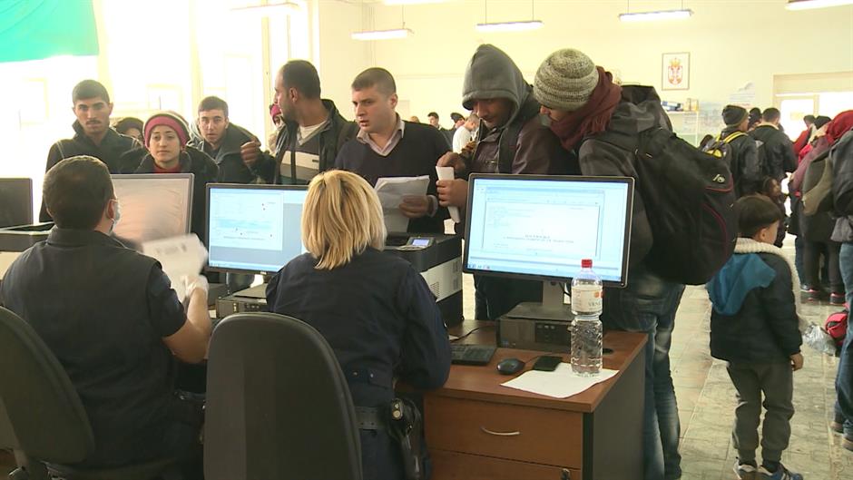 BG-PRESEVO PKG-2200-GRB-01(20151116-183144865).mxf.Still001