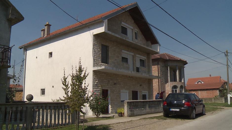 BG-SPIJUN UGRINOVCI PKG-19-APS(20160904-173630678).mxf.Still002