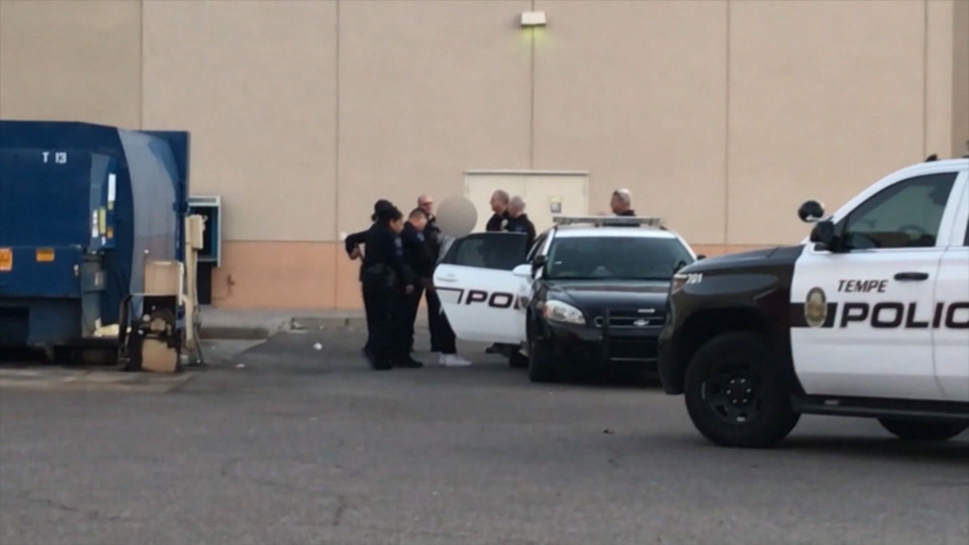 BG-TUCE PKG-19-VZA(20161227-175135788).mxf.Still001