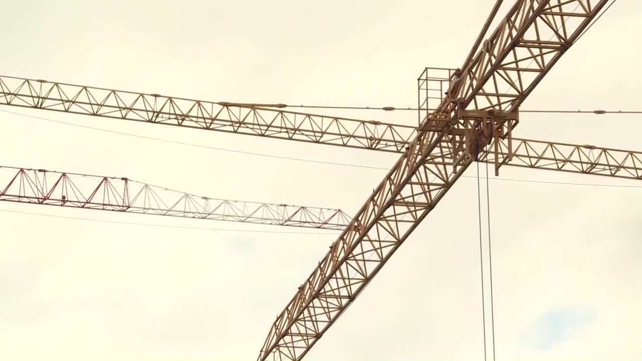 Bolnica, predizborna prepucavanja i koronavirus