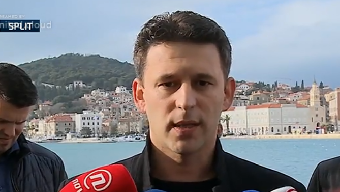 Božo Petrov