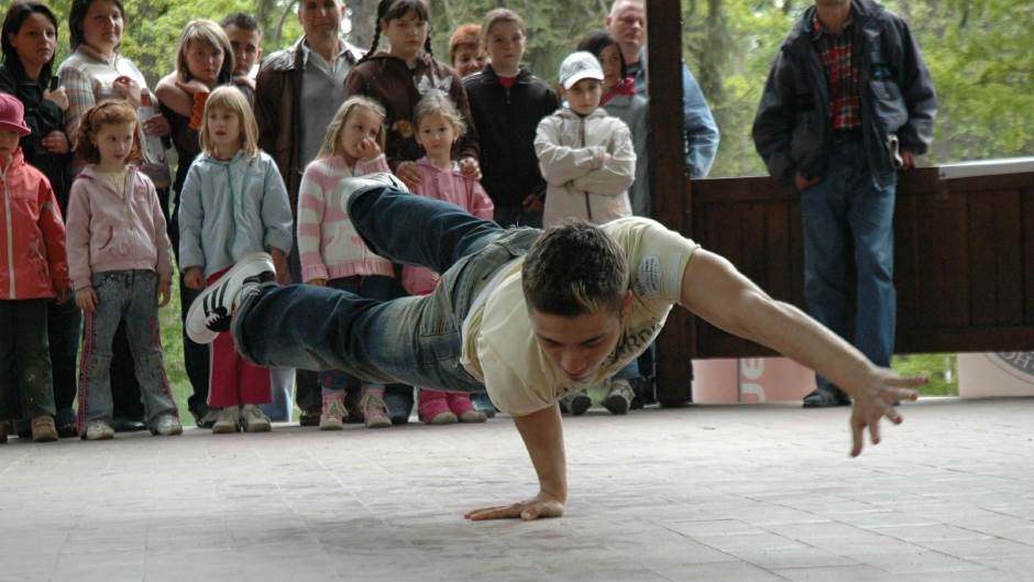 breakdancing-511922_1920