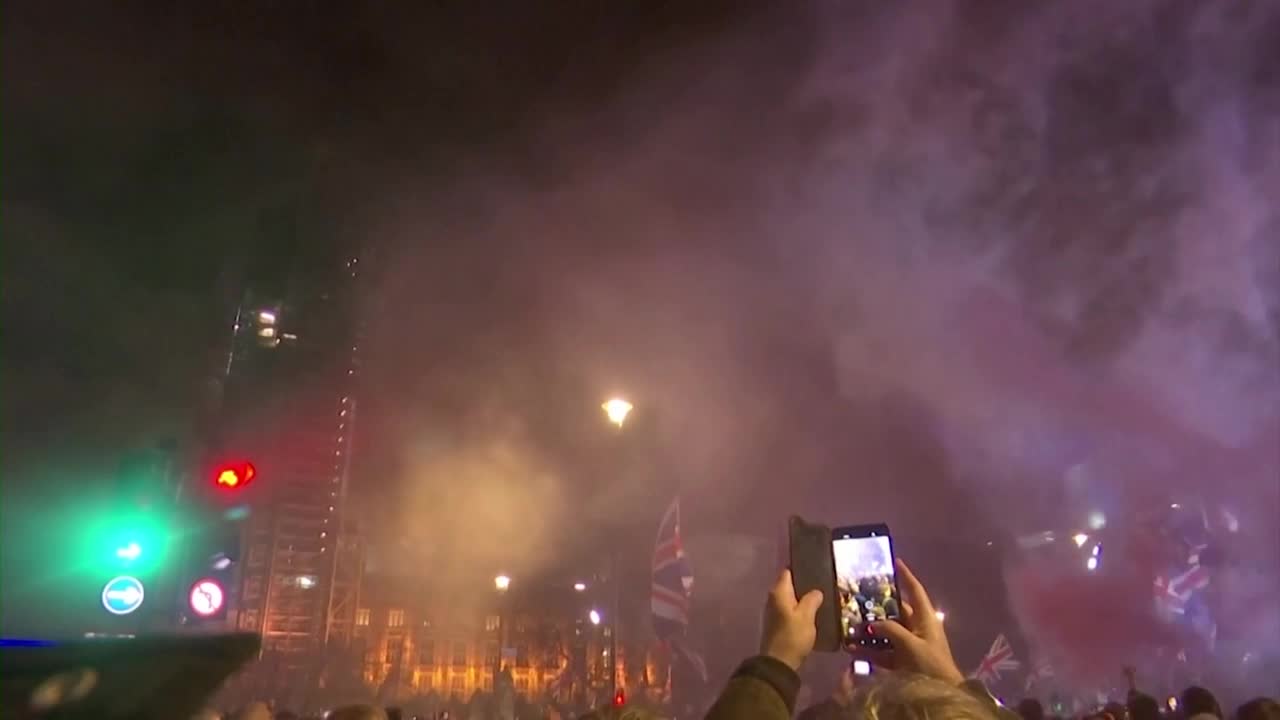 Brexit je stigao - za jedne slavlje, za druge tuga