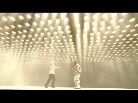 Britanski komičar prekinuo nastup Kanye Westa na Glastonburyju