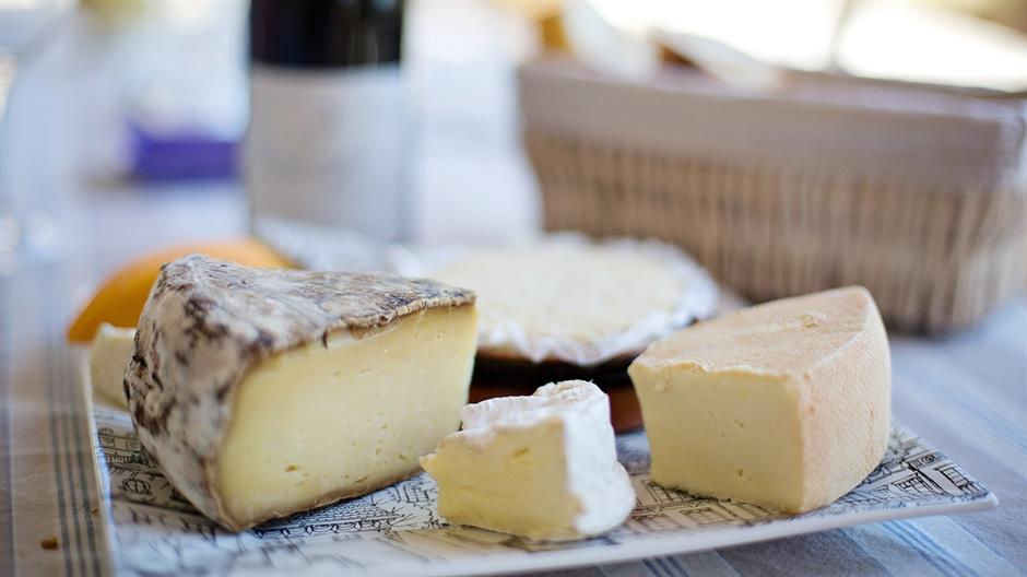 cheese-tray-1433504_1920