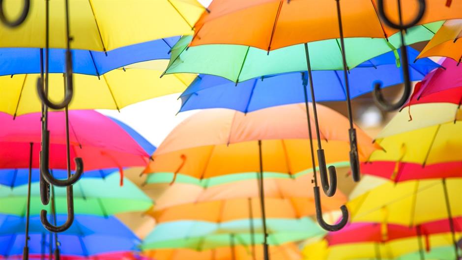 colorful-umbrellas-1492095_1280