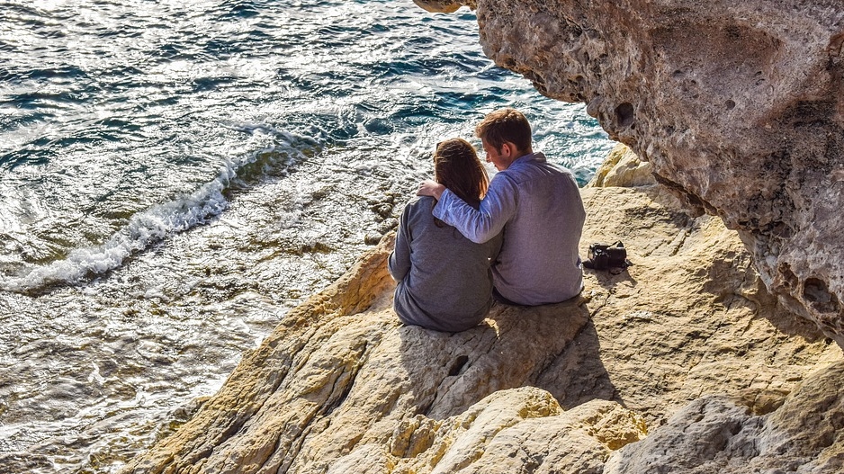 couple-2247097_960_720