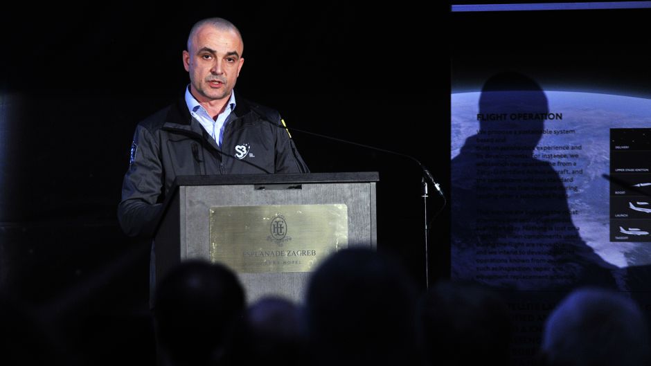 CROPIX/Boris Kovacev