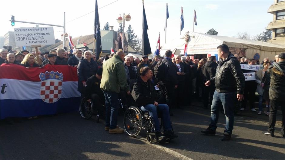 CZpBeN0UcAABlZF.jpg large