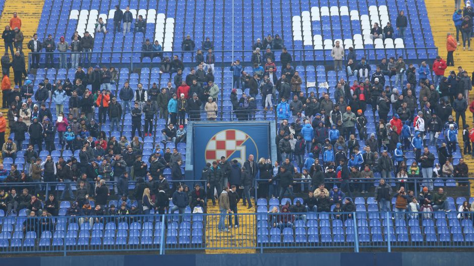Dinamo_stadion_navijaci_cropixIvanKlindic