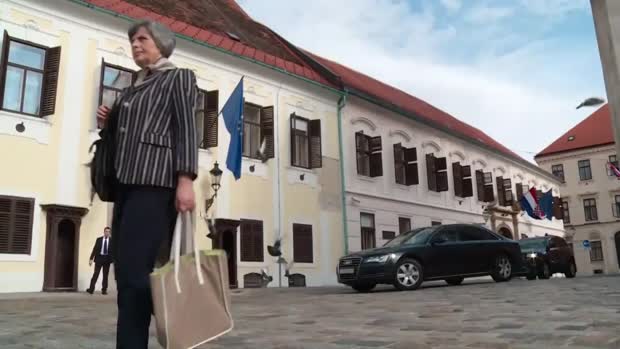 Dio oporbe traži referendum o uvođenju eura