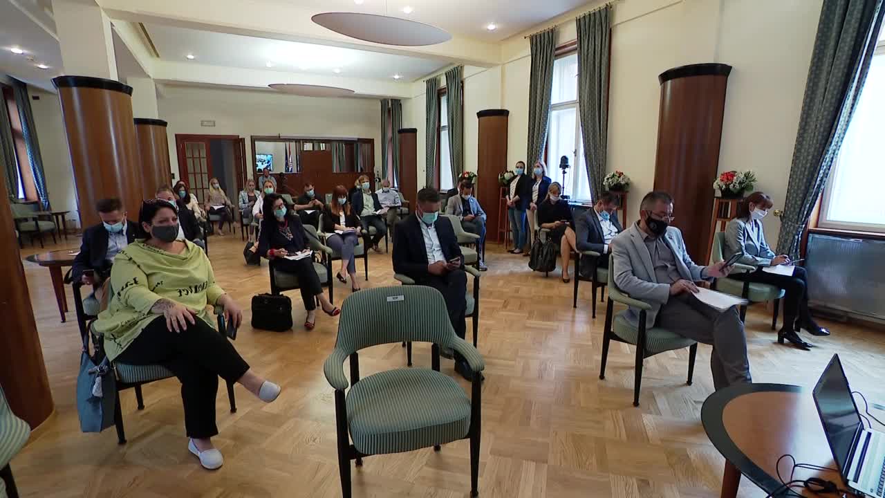 Dio oporbenjaka prikuplja potpise kojima traže da Ustavni sud privremeno obustavi jedan od članaka Poslovnika Sabora