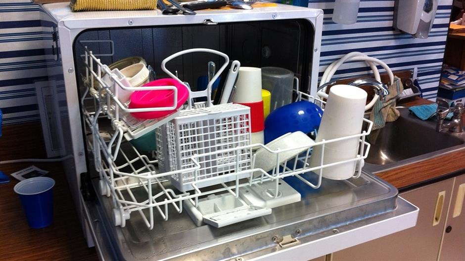 dishwasher-526358_960_720