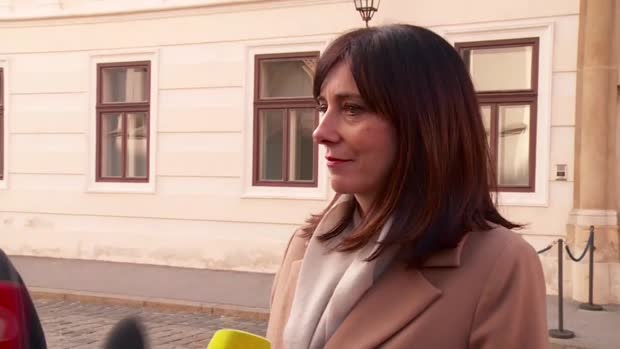 Divjak odlazi ako ne prođe Zakon o udžbenicima