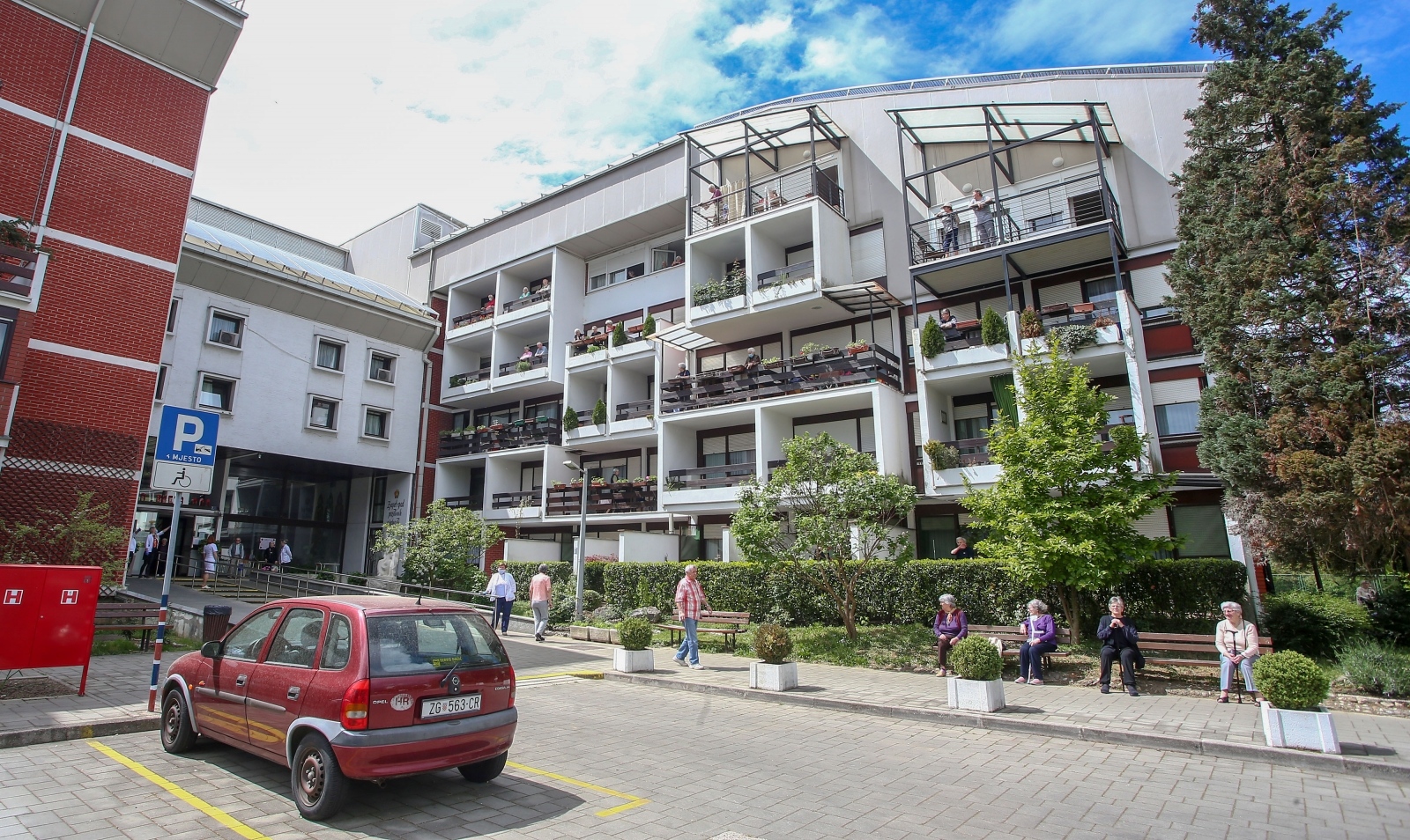 Dom za starije i nemoćne Sveta Ana