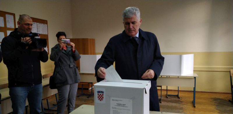 download-15782150523522354471687222424748DSC_0180__