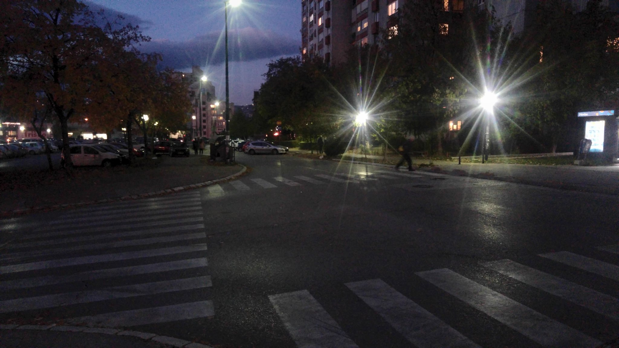 DqcnBbIX0AAKpFA.jpg large