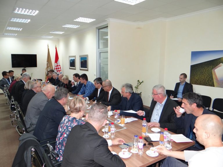 DSC04952-Copy-768x576