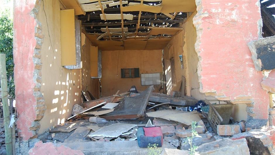 earthquake-779266_960_720