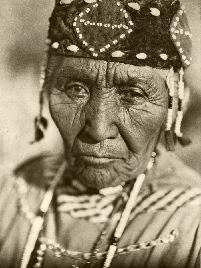 Edward_S._Curtis_Collection_People_097