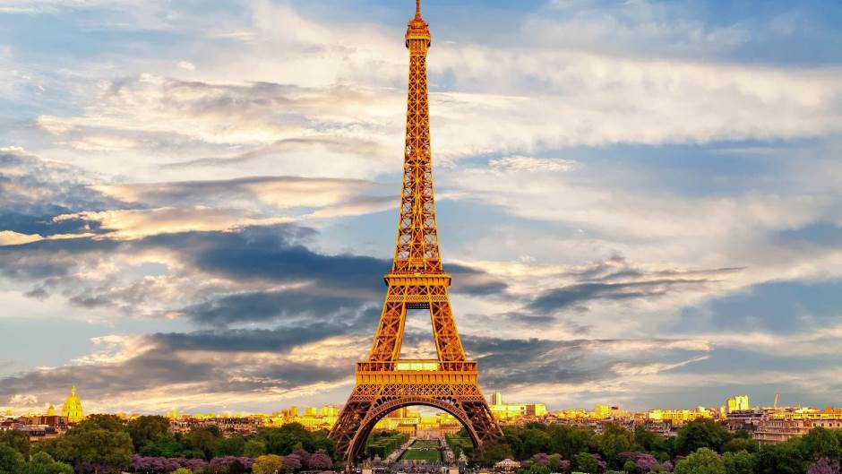 eiffel-tower-3349075_1920