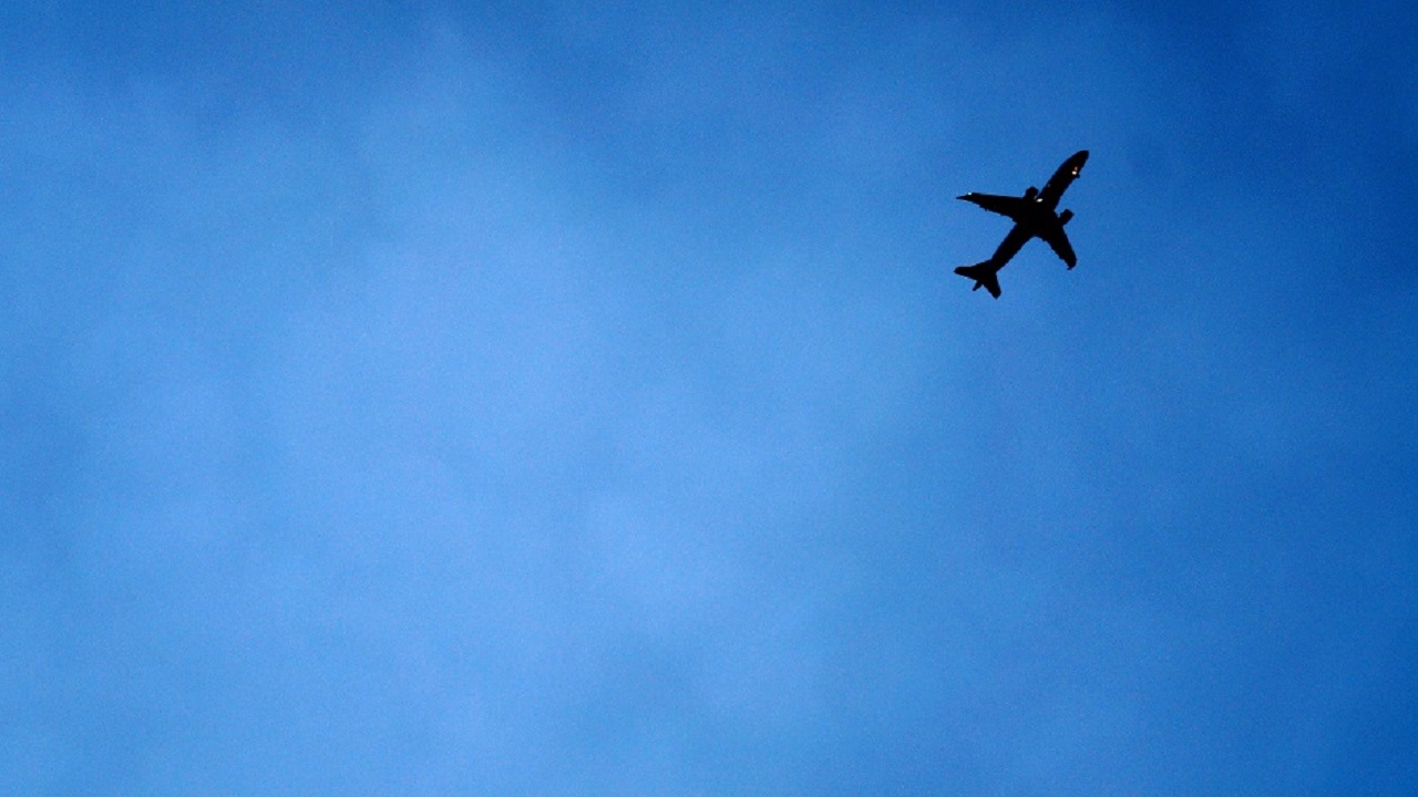 Ekologija MorgueFile DMedina avion u letu