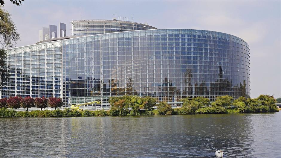 european-parliament-1266491_1920