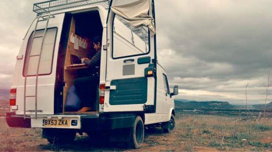 Facebook_VandogTraveller