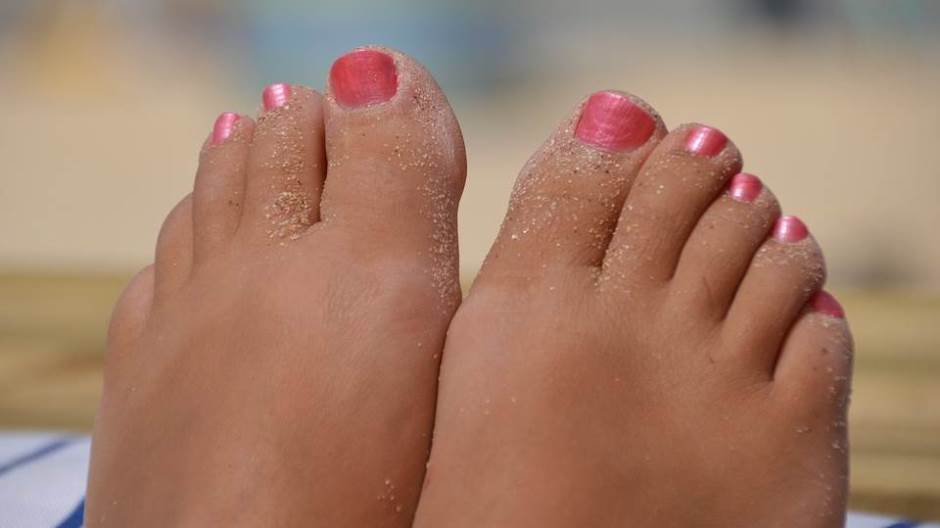 feet-657207_960_720
