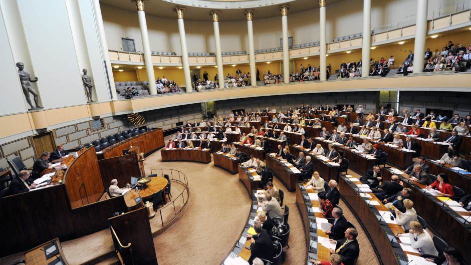 finski-parlament-198947.jpeg